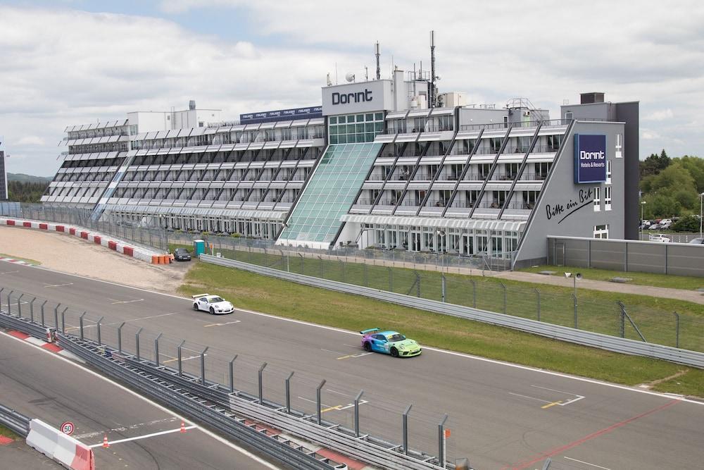 Готель Dorint Am Nuerburgring Hocheifel Екстер'єр фото