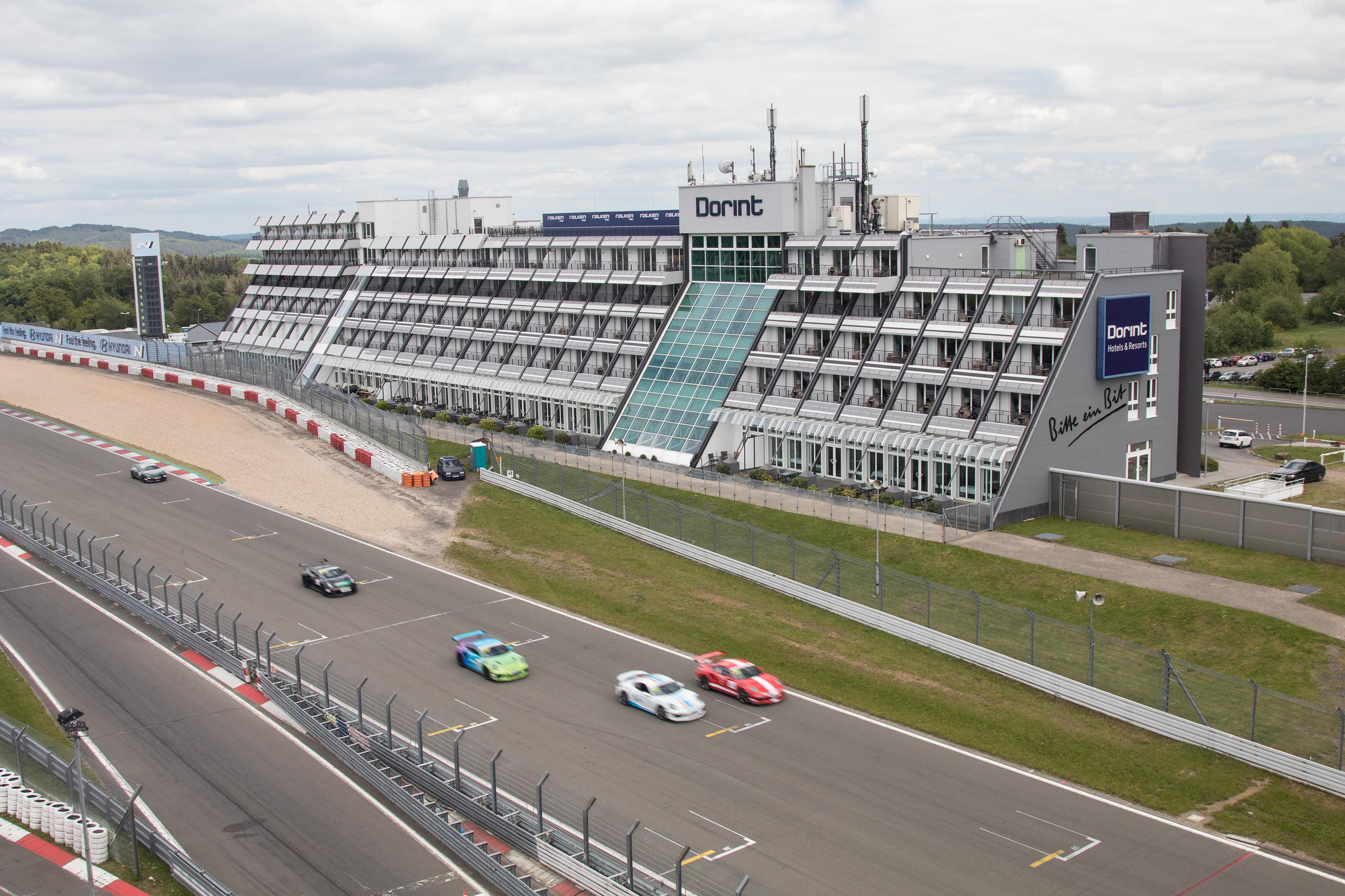 Готель Dorint Am Nuerburgring Hocheifel Екстер'єр фото